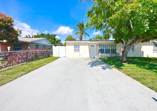 Photo 1 of Single family home for sale at 4845 Andros Dr, West Palm Beach, FL 33407 | MLS# B26066725 | Listing updated on 2026-09-30