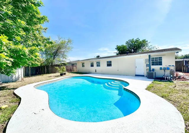 Photo 3 of Single family home for sale at 4845 Andros Dr, West Palm Beach, FL 33407 | MLS# B26066725 | Listing updated on 2026-09-30