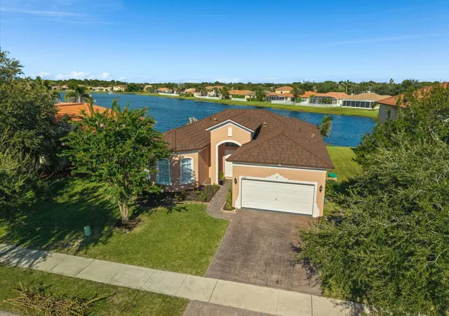 Single family home for sale at 5622 Pl Lake Dr, Fort Pierce, FL 34951 | MLS# B26066731