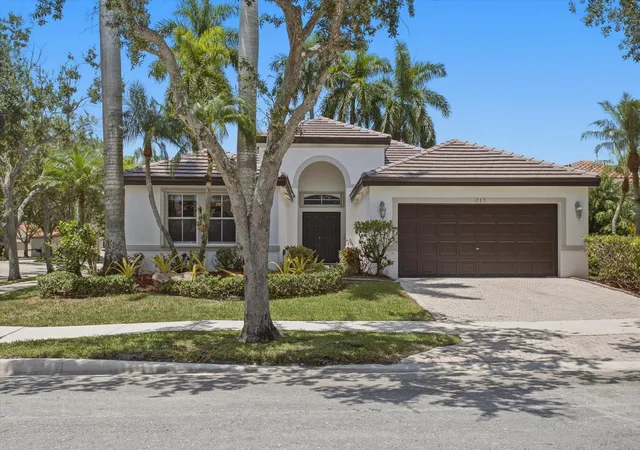 Photo 1 of Single family home for sale at 1285 Windsor Ln, Weston, FL 33327 | MLS# B26066766 | Listing updated on 2026-09-23