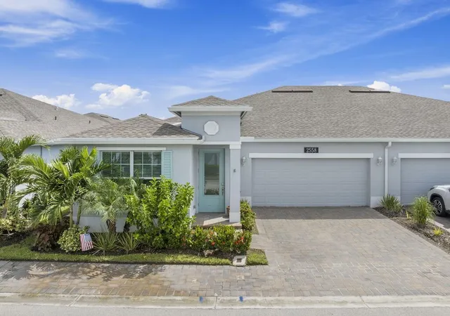 Photo 1 of Single family home for sale at 2558 Bella Vista Cir, Vero Beach, FL 32966 | MLS# B26066773 | Listing updated on 2026-10-09