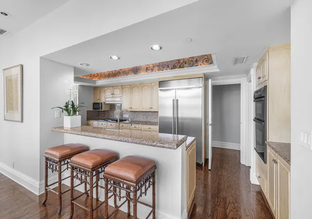 Photo 4 of Condo for sale at 300 Se 5Th Ave #1030, Boca Raton, FL 33432 | MLS# B26066878 | Listing updated on 2026-10-08