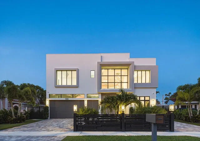 Photo 2 of Mansion for sale at 1300 Ne 4th Ct, Boca Raton, FL 33432 | MLS# B26066894 | Listing updated on 2026-09-23