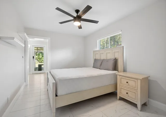 Photo 4 of House for sale at 819 Sw 13Th St, Fort Lauderdale, FL 33315 | MLS# B26066919 | Listing updated on 2026-09-23