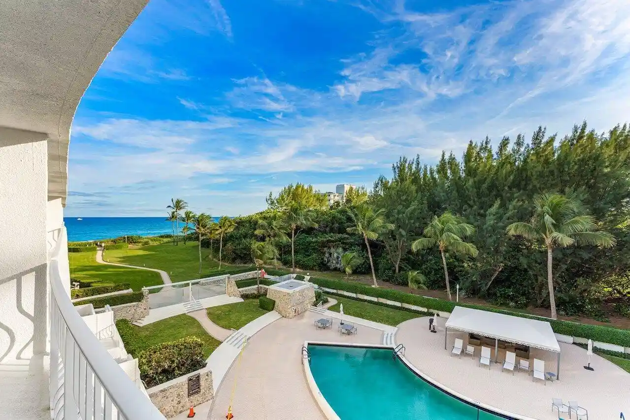 Condo for sale at 2774 S Ocean Blvd #409, Palm Beach, FL 33480 | MLS# B26066918