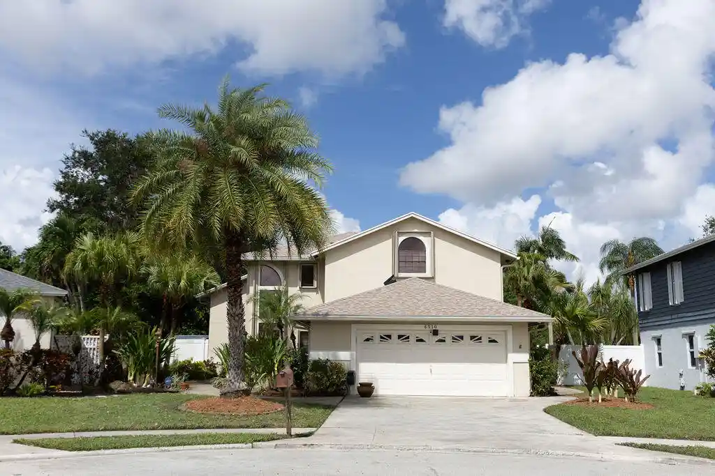 Photo 1 of Sale Pending at 6310 Kampur Ct, Boynton Beach, FL 33437 | MLS# B26066969 | Listing updated on 2026-10-27