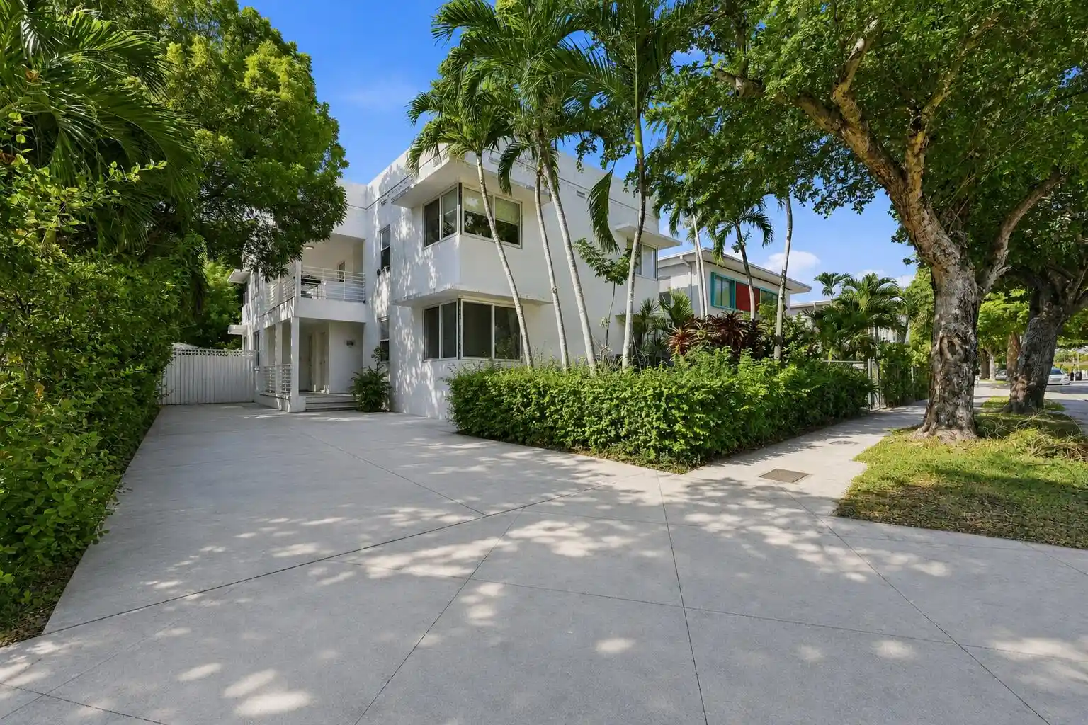 Multi family home for sale at 1170 71St St, Miami Beach, FL 33141 | MLS# B26067032