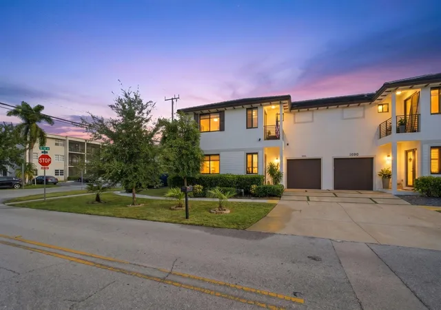 Photo 2 of Townhouse for sale at 1090 Se 3rd St #1090, Pompano Beach, FL 33060 | MLS# B26067074 | Listing updated on 2026-10-08