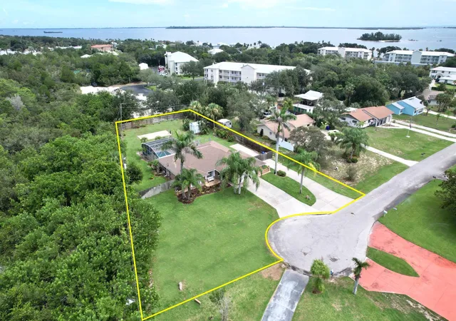 Photo 1 of Single family home for sale at 7686 134th St, Sebastian, FL 32958 | MLS# B26067085 | Listing updated on 2026-10-08