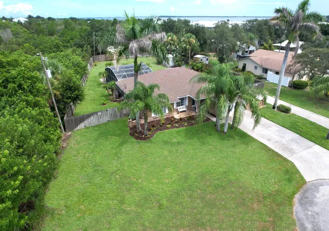 Photo 3 of Single family home for sale at 7686 134th St, Sebastian, FL 32958 | MLS# B26067085 | Listing updated on 2026-10-08
