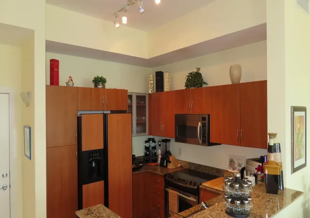 Photo 4 of Condo for sale at 806 E Windward Wy #604, Lantana, FL 33462 | MLS# B26067210 | Listing updated on 2026-09-23