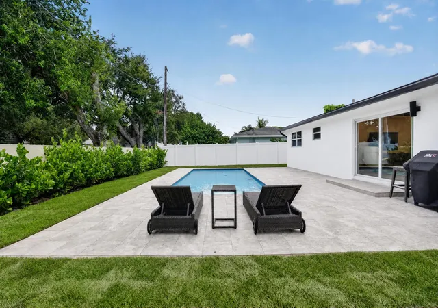 Photo 1 of Single family home for sale at 2521 Jaeger Dr, Delray Beach, FL 33444 | MLS# B26067233 | Listing updated on 2026-10-04