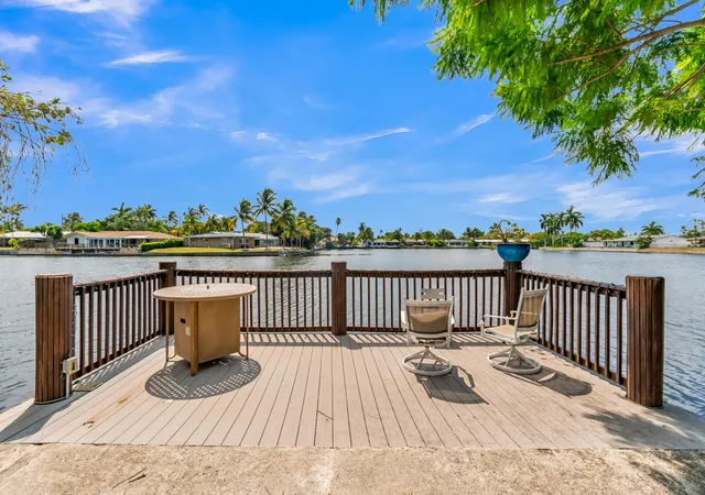 Photo 1 of Single family home for sale at 4221 Ne 16th Ave, Oakland Park, FL 33334 | MLS# B26067236 | Listing updated on 2026-10-09