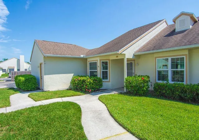 Photo 1 of Single family home for sale at 1828 Aynsley Wy #1, Vero Beach, FL 32966 | MLS# B26067409 | Listing updated on 2026-09-23