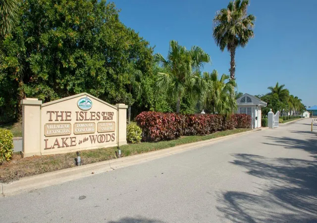 Photo 3 of Single family home for sale at 1828 Aynsley Wy #1, Vero Beach, FL 32966 | MLS# B26067409 | Listing updated on 2026-09-23