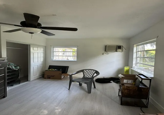 Photo 3 of Single family home for sale at 1624 Boardman Ave, West Palm Beach, FL 33407 | MLS# B26067434 | Listing updated on 2026-09-23