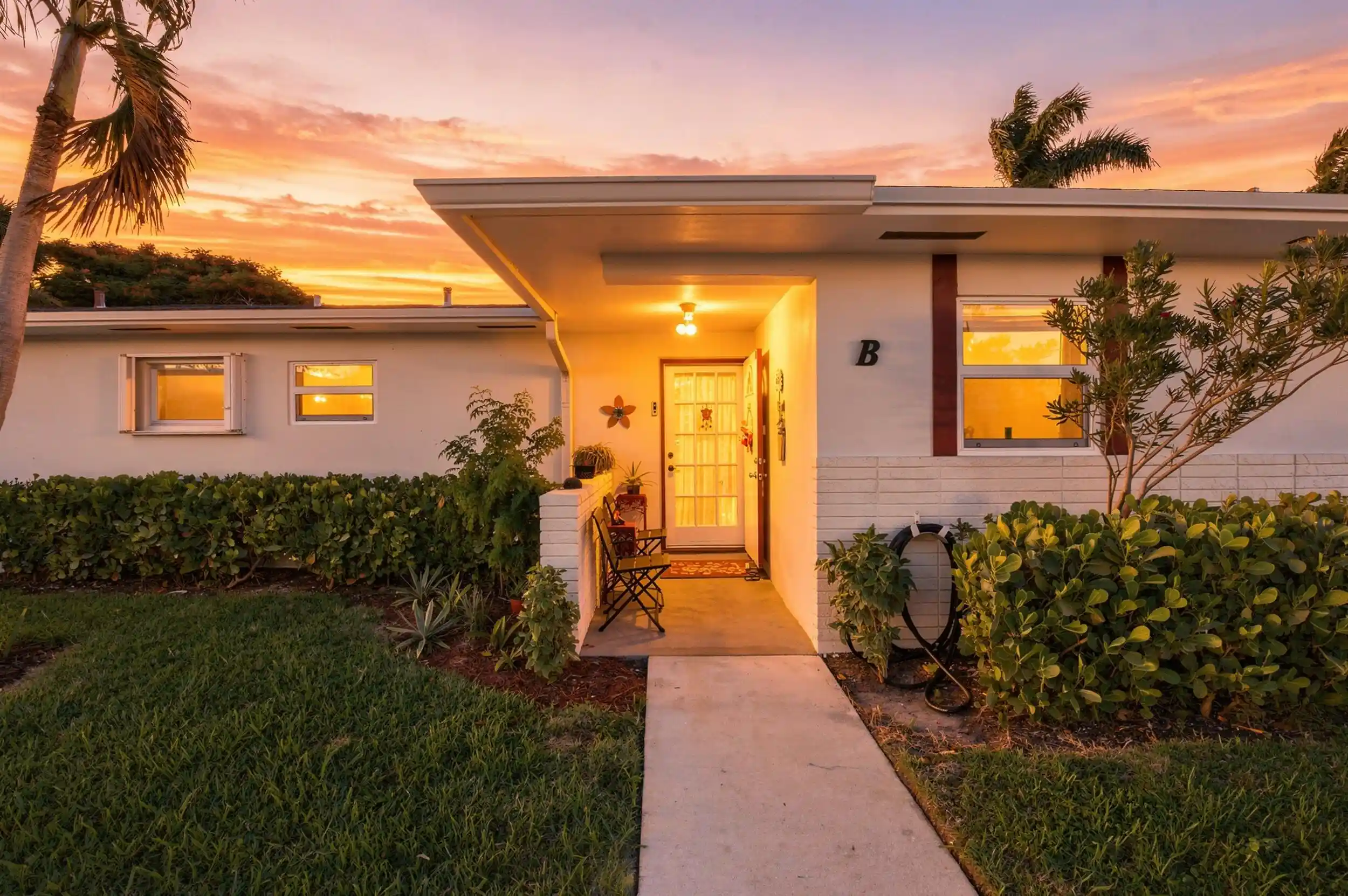 Photo 1 of Single family home for sale at 2761 Emory Dr W #B, West Palm Beach, FL 33415 | MLS# B26067637 | Listing updated on 2026-10-29