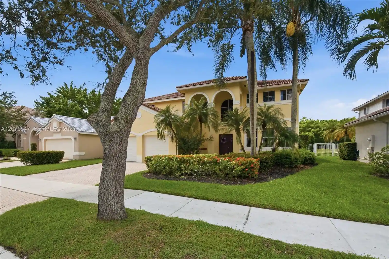 Single family home for sale at 861 Crestview Cir, Weston, FL 33327 | MLS# A12075547