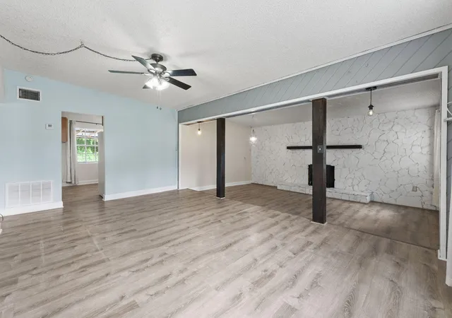 Photo 3 of Single family home for sale at 3920 Edwards Rd, Fort Pierce, FL 34981 | MLS# B26067683 | Listing updated on 2026-10-09