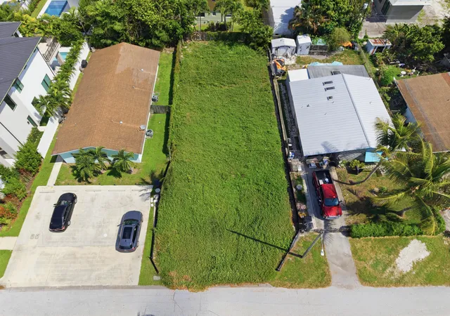 Photo 2 of Land for sale at 245 Ne 11th St, Delray Beach, FL 33483 | MLS# B26067698 | Listing updated on 2026-10-09