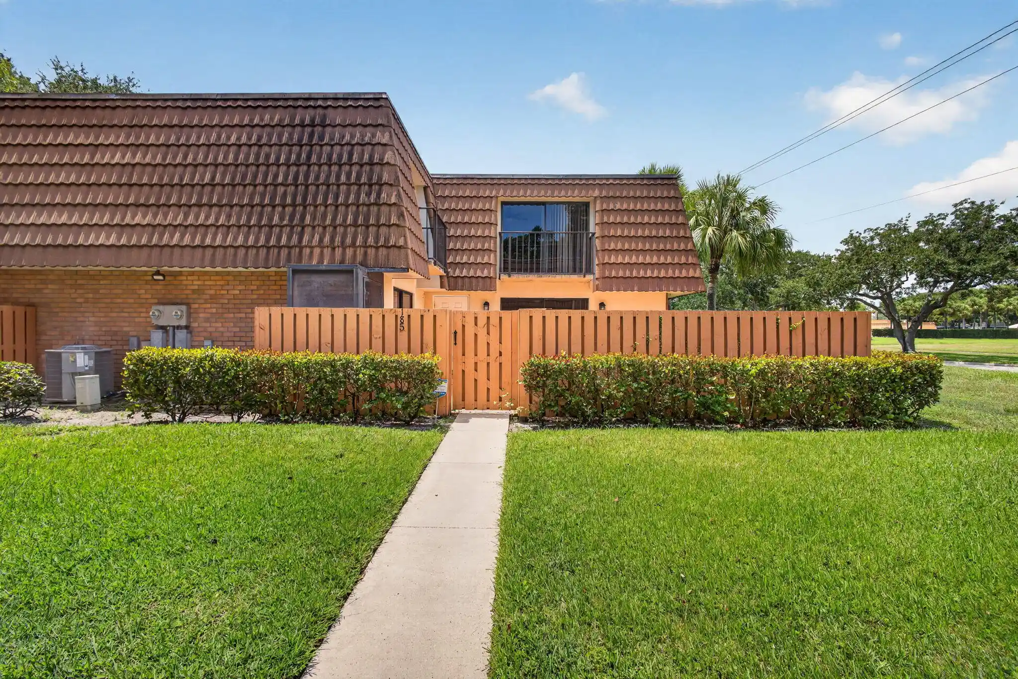 Photo 1 of Townhouse for sale at 185 Charter Wy, West Palm Beach, FL 33407 | MLS# B26067703 | Listing updated on 2026-10-15