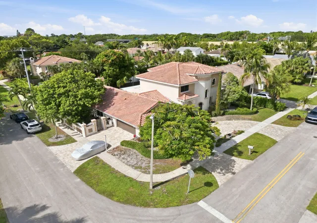 Photo 3 of Single family home for sale at 1500 Sw 15th St, Boca Raton, FL 33486 | MLS# B26067702 | Listing updated on 2026-10-09