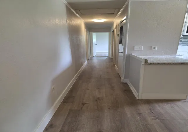 Photo 4 of Single family home for sale at 215 S Florida Ave, Avon Park, FL 33825 | MLS# B26067721 | Listing updated on 2026-10-02