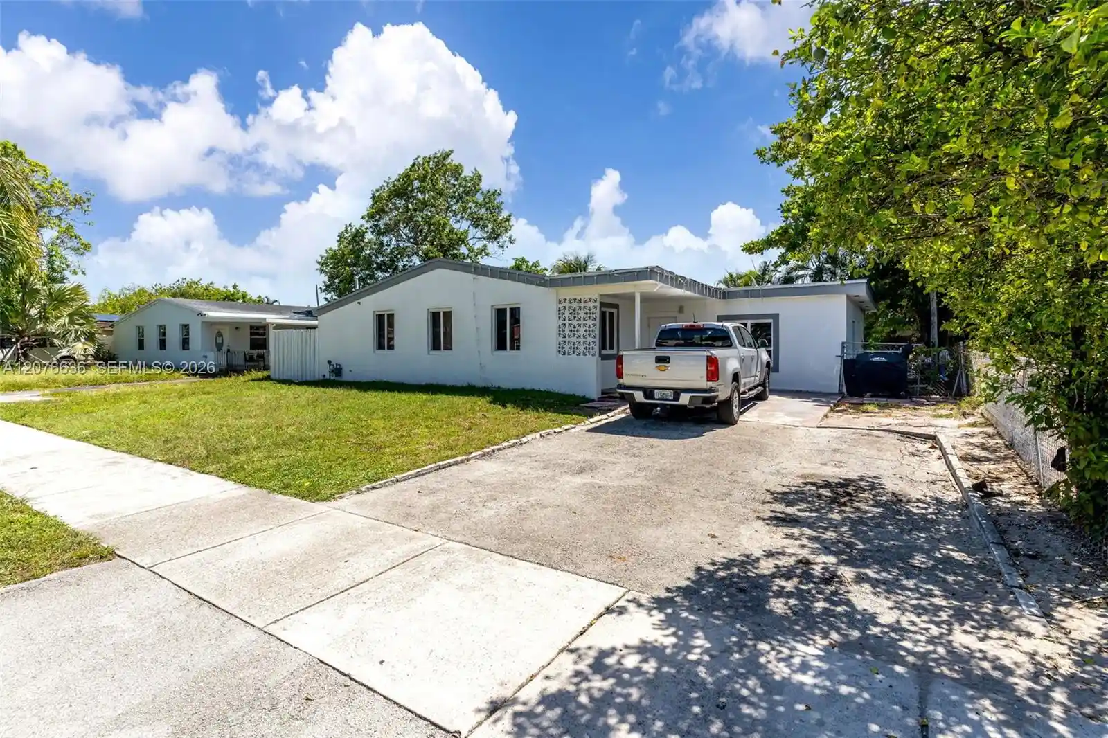 Photo 1 of Single family home for sale at 4510 Sw 33rd Dr, West Park, FL 33023 | MLS# A12076636 | Listing updated on 2026-10-03