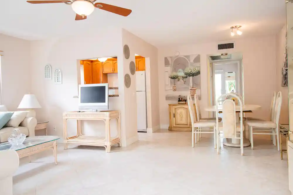 Condo for sale at 20 Lyndhurst A, Deerfield Beach, FL 33442 | MLS# B26067967