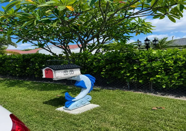 Photo 3 of Single family home for sale at 821 Hampton Rd, West Palm Beach, FL 33405 | MLS# B26068075 | Listing updated on 2026-10-08