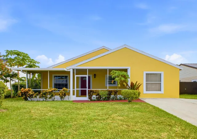 Photo 3 of Single family home for sale at 7702 Blairwood Cir S, Greenacres, FL 33467 | MLS# B26068097 | Listing updated on 2026-09-23