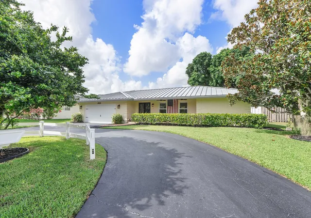 Photo 1 of Single family home for sale at 8520 Nw 29Th Dr, Coral Springs, FL 33065 | MLS# B26068128 | Listing updated on 2026-09-23