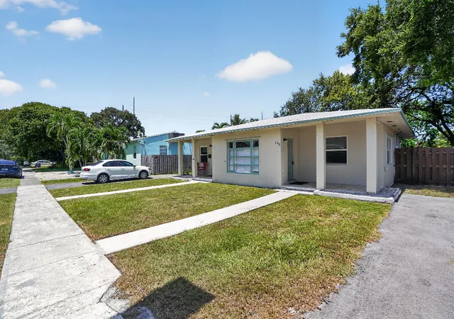 Photo 2 of Single family home for sale at 208 Sw 2nd Pl #1-2, Dania Beach, FL 33004 | MLS# B26068151 | Listing updated on 2026-09-23