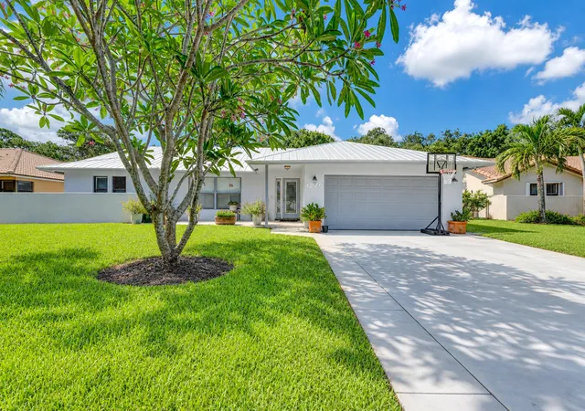 Single family home for sale at 4270 Nw 9Th St, Delray Beach, FL 33445 | MLS# B26068163