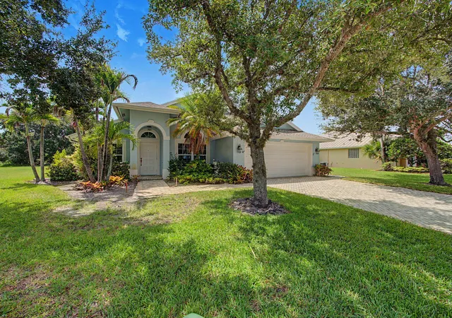 Photo 3 of Single family home for sale at 2166 Sw Mainsail Ter, Stuart, FL 34997 | MLS# B26068284 | Listing updated on 2026-10-07