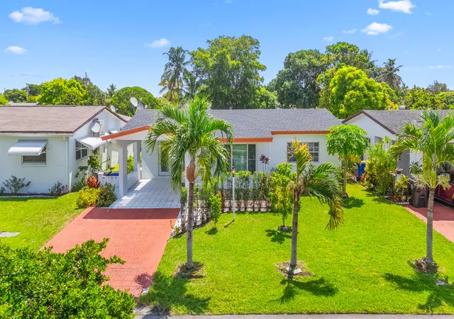 Photo 1 of Single family home for sale at 4200 Nw 52nd Ave, Lauderdale Lakes, FL 33319 | MLS# B26068410 | Listing updated on 2026-09-29