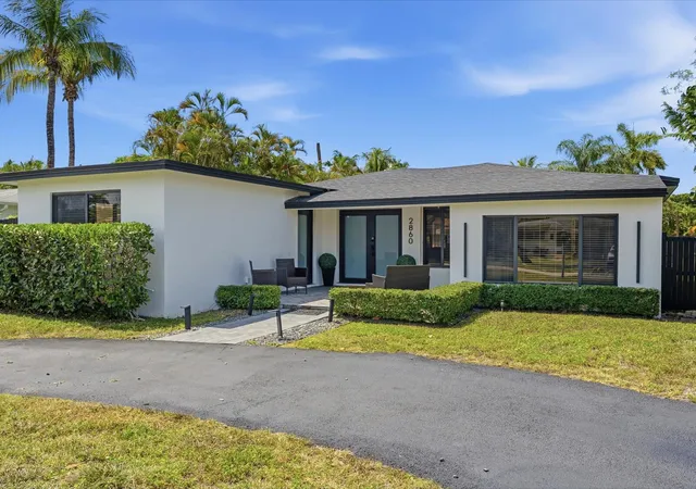 Photo 1 of Single family home for sale at 2860 Monroe St, Hollywood, FL 33020 | MLS# B26068563 | Listing updated on 2026-10-04
