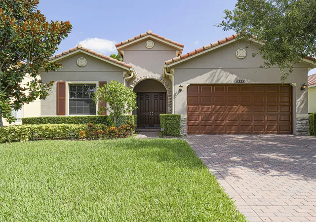 Photo 3 of Single family home for sale at 4338 56th Ln, Vero Beach, FL 32967 | MLS# B26068571 | Listing updated on 2026-10-08