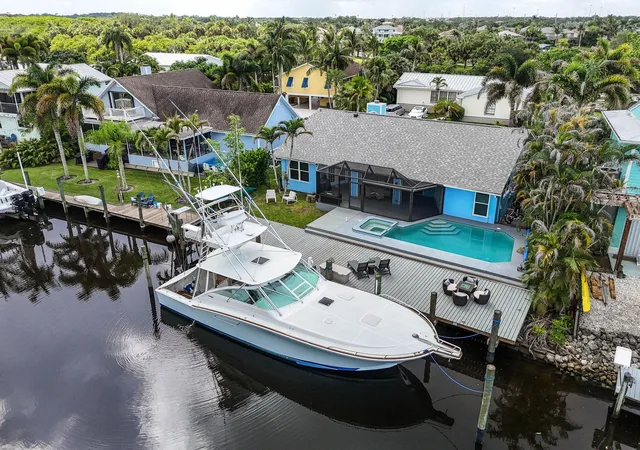 Photo 1 of Single family home for sale at 715 Sw Salerno Rd, Stuart, FL 34997 | MLS# B26068577 | Listing updated on 2026-10-06
