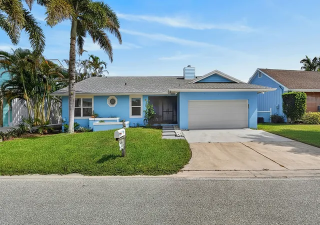 Photo 2 of Single family home for sale at 715 Sw Salerno Rd, Stuart, FL 34997 | MLS# B26068577 | Listing updated on 2026-10-06