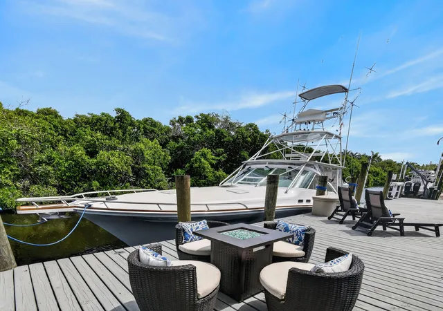 Photo 3 of Single family home for sale at 715 Sw Salerno Rd, Stuart, FL 34997 | MLS# B26068577 | Listing updated on 2026-10-06