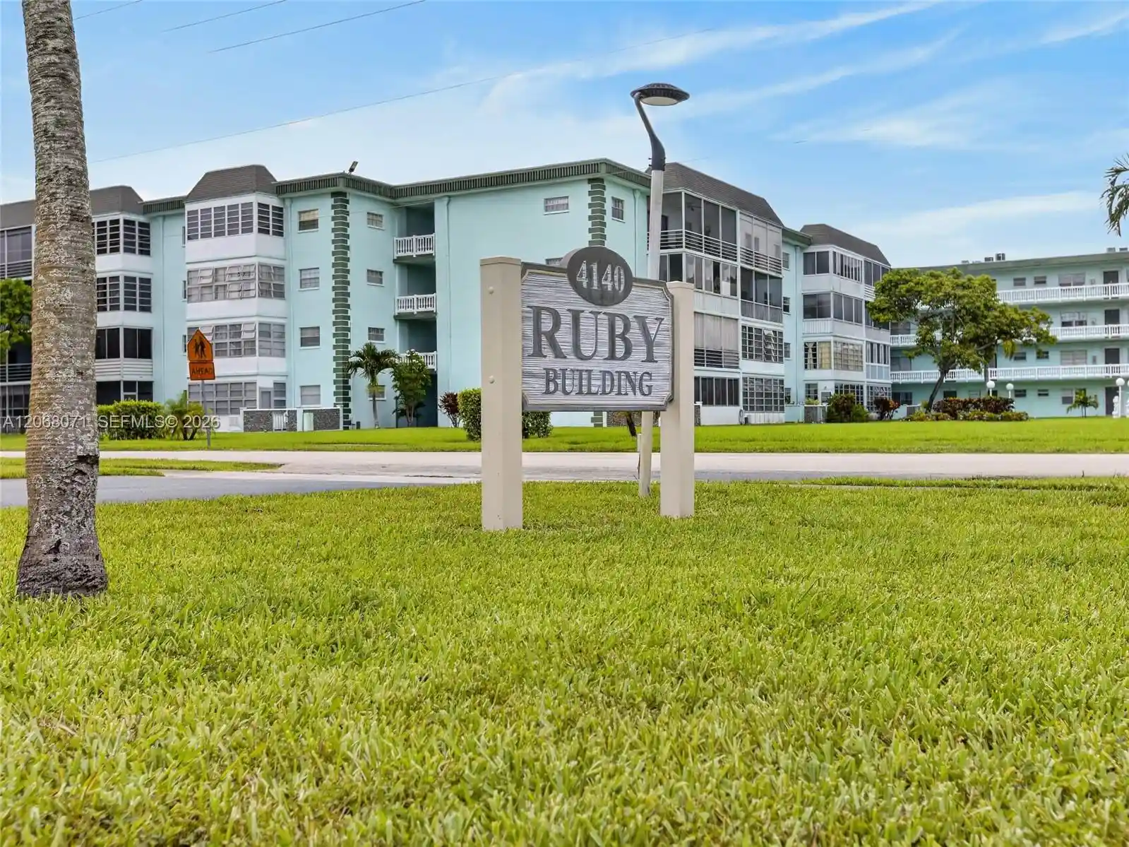 4140 Nw 44Th Ave, 4140 Nw 44Th Ave, Lauderdale Lakes, FL 33319