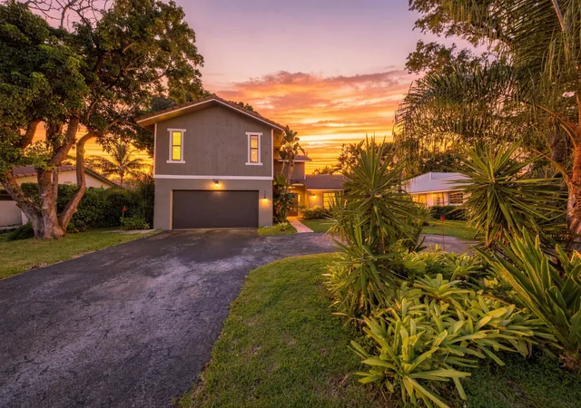 Single family home for sale at 1348 Nw 113Th Ter, Coral Springs, FL 33071 | MLS# B26068764