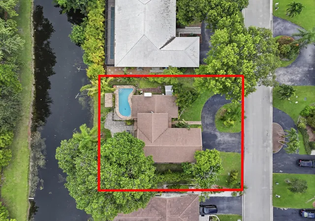 Photo 2 of Single family home for sale at 1348 Nw 113th Ter, Coral Springs, FL 33071 | MLS# B26068764 | Listing updated on 2026-10-08