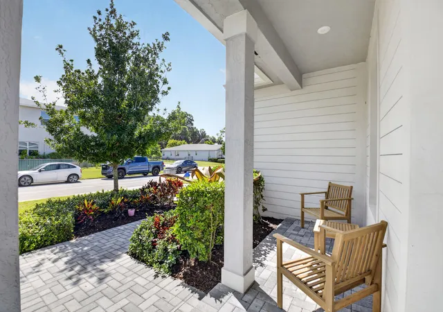 Photo 3 of Single family home for sale at 6710 Pointe Of Woods Dr, West Palm Beach, FL 33413 | MLS# B26068797 | Listing updated on 2026-10-09