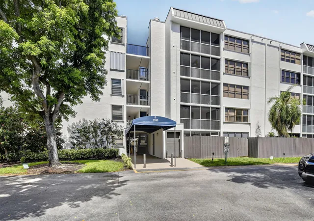 Photo 1 of Condo for sale at 3350 Ne 192nd St #2B-B, Aventura, FL 33180 | MLS# B26068976 | Listing updated on 2026-10-05
