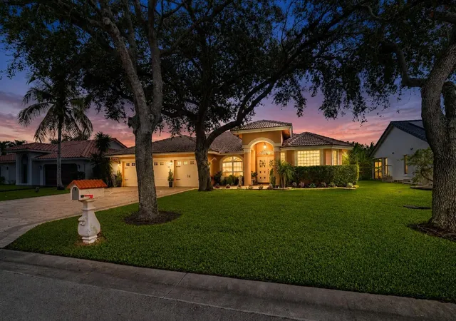 Single family home for sale at 4477 Nw 89Th Wy, Coral Springs, FL 33065 | MLS# B26069105