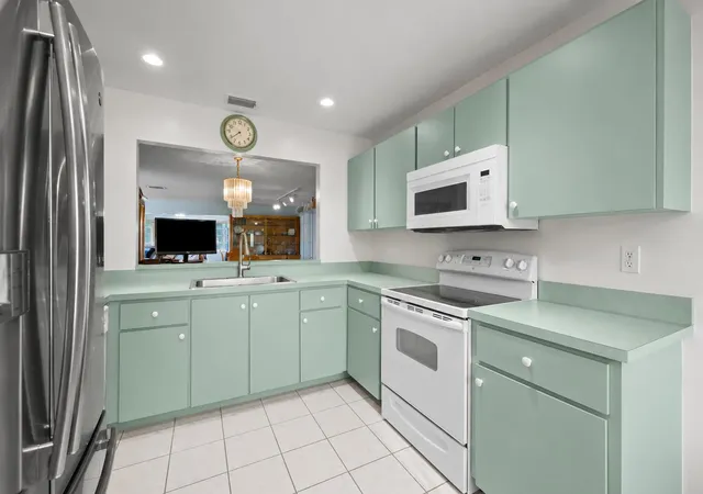Photo 2 of Single family home for sale at 6127 Rainbow Cir, Greenacres, FL 33463 | MLS# B26069133 | Listing updated on 2026-09-23
