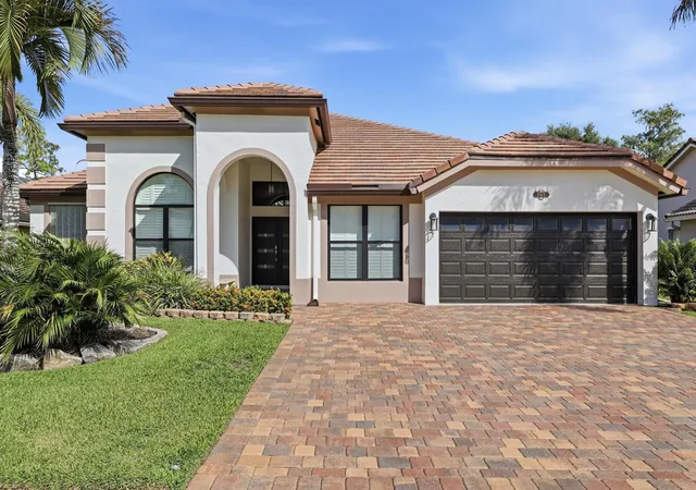 Photo 1 of Single family home for sale at 15613 Bent Creek Rd, Wellington, FL 33414 | MLS# B26069162 | Listing updated on 2026-10-06