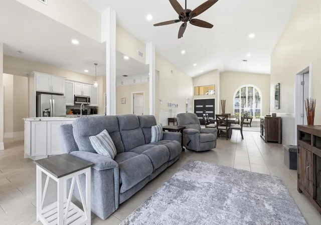 Photo 3 of Single family home for sale at 15613 Bent Creek Rd, Wellington, FL 33414 | MLS# B26069162 | Listing updated on 2026-10-06
